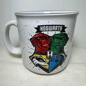 Harry Potter Hogwarts School Crest Ceramic Camper Mug 20 oz New Collectible